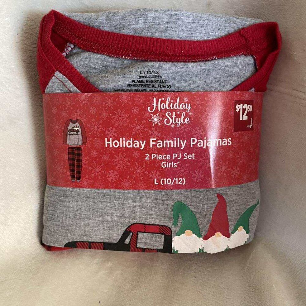 NWT Holiday Style Girls Christmas Gnome in Red Truck Pajamas size 10-12